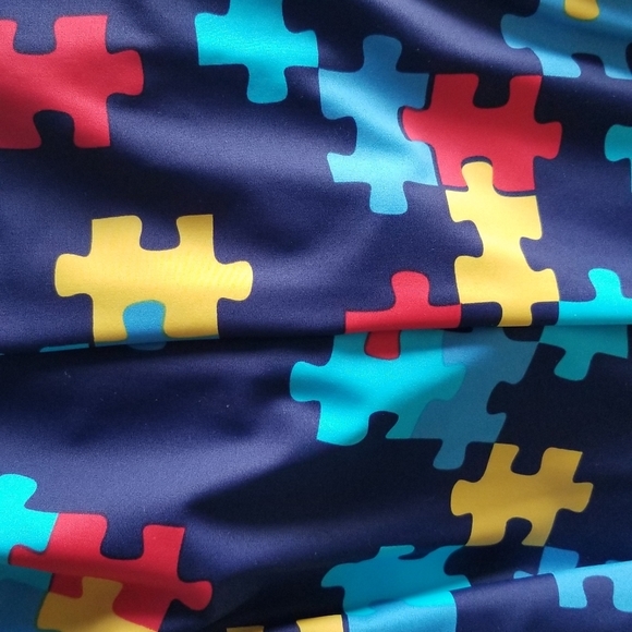 Sandy's fun clothes - Picture 2 of 11